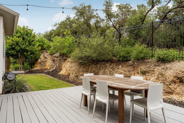 341 Hazy Hills LOOP, Dripping Springs, TX 78620