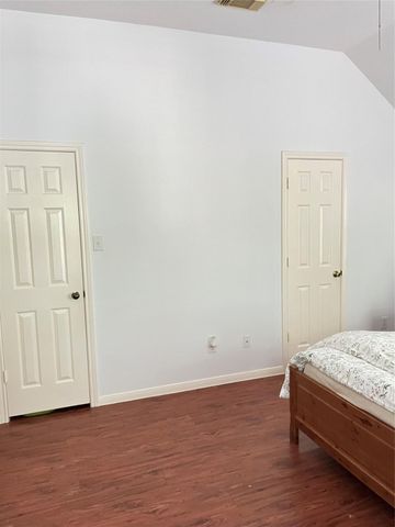 8939 Westbrae Gardens Court, Houston, TX 77031