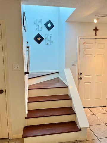 8939 Westbrae Gardens Court, Houston, TX 77031