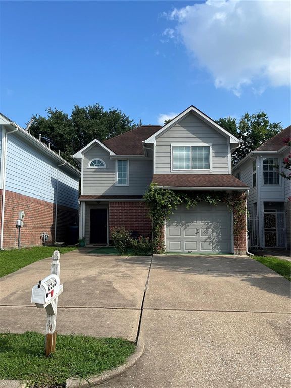 8939 Westbrae Gardens Court, Houston, TX 77031