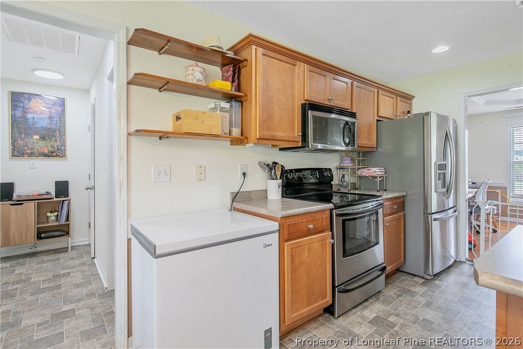 1906 Sunshine Court, Hope Mills, NC 28348 — photo 17