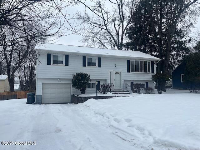 1829 Pawtucket Avenue, Niskayuna, NY 12309
