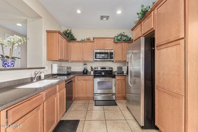 2179 W Scully Drive, Phoenix, AZ 85023