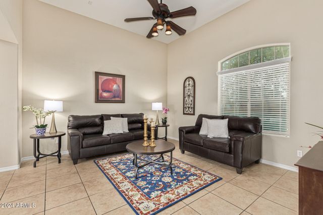 2179 W Scully Drive, Phoenix, AZ 85023