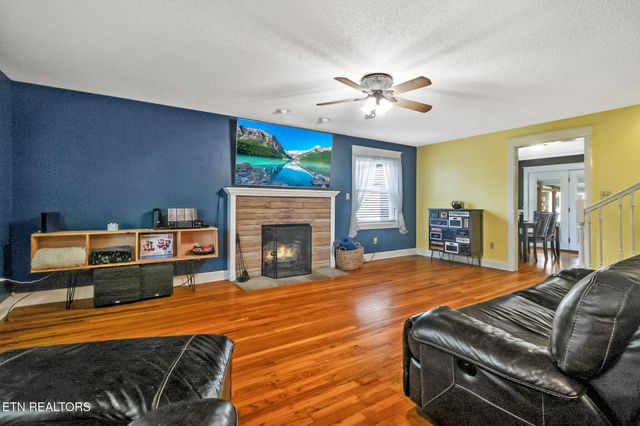 181 Braun St, Crossville, TN 38555