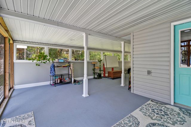 181 Braun St, Crossville, TN 38555