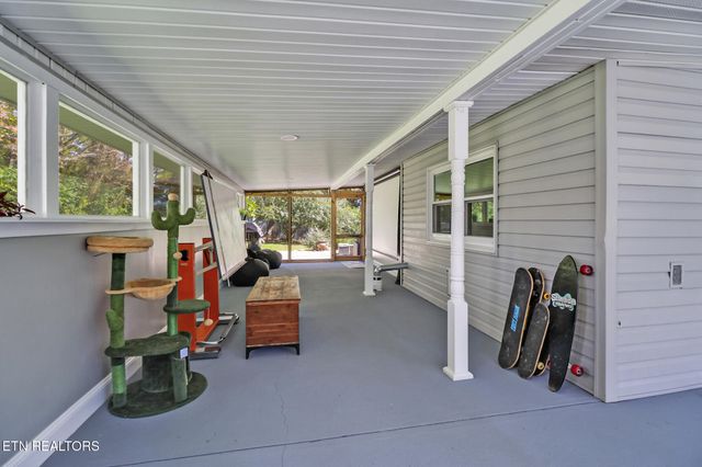 181 Braun St, Crossville, TN 38555