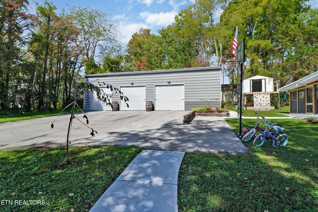 181 Braun St, Crossville, TN 38555