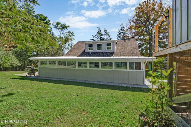 181 Braun St, Crossville, TN 38555