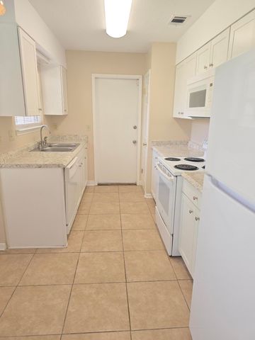 619 Schneider Drive, Fort Walton Beach, FL 32547