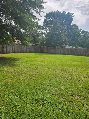 619 Schneider Drive, Fort Walton Beach, FL 32547