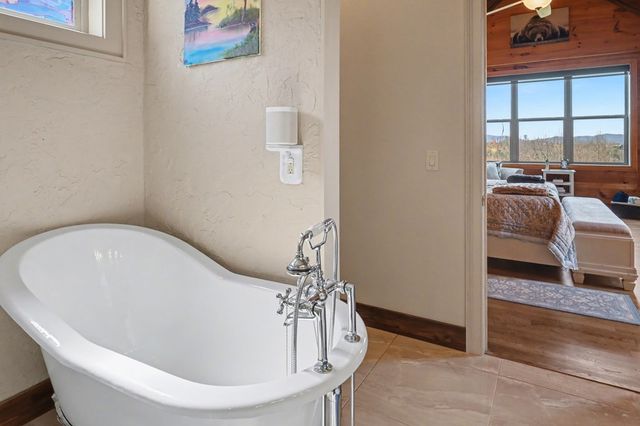 899 Ridge Pointe Way, Blairsville, GA 30512