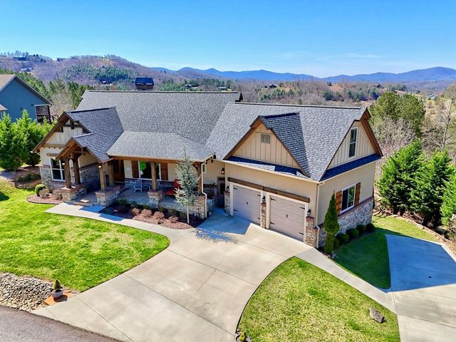 899 Ridge Pointe Way, Blairsville, GA 30512