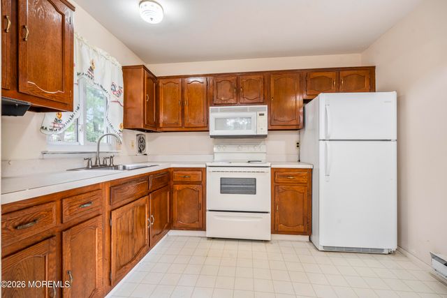 2 Mayflower Place, Whiting, NJ 08759