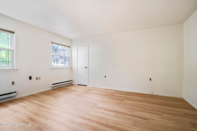 2 Mayflower Place, Whiting, NJ 08759