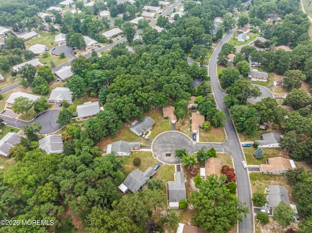 2 Mayflower Place, Whiting, NJ 08759