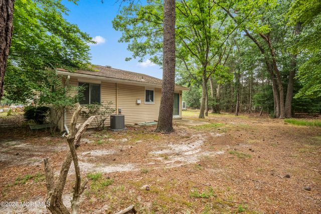 2 Mayflower Place, Whiting, NJ 08759