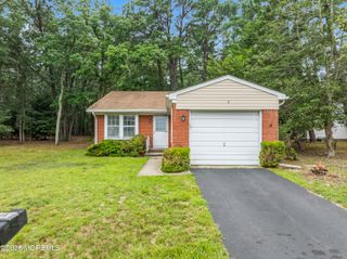 2 Mayflower Place, Whiting, NJ 08759