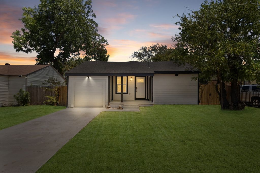 314 NW 15th Street, Grand Prairie, TX 75050 — photo 2