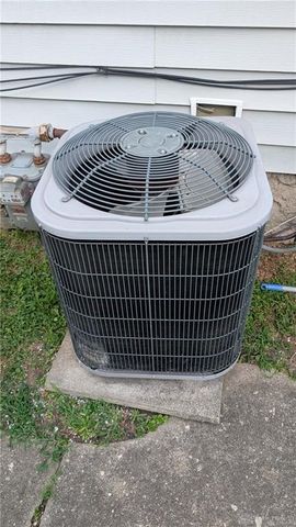 2420 Superior Avenue, Middletown, OH 45044