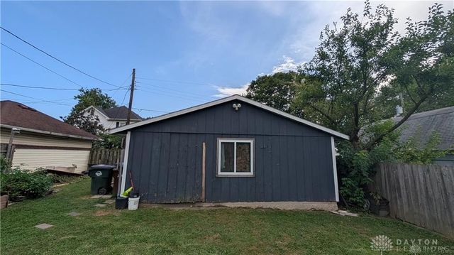 2420 Superior Avenue, Middletown, OH 45044