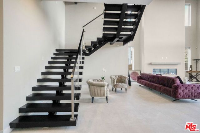 11848 N Hillsborough Lane, Porter Ranch (los Angeles), CA 91326