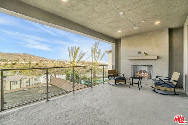 11848 N Hillsborough Lane, Porter Ranch (los Angeles), CA 91326