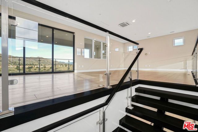 11848 N Hillsborough Lane, Porter Ranch (los Angeles), CA 91326