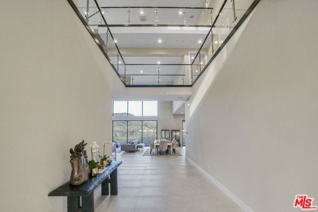 11848 N Hillsborough Lane, Porter Ranch (los Angeles), CA 91326