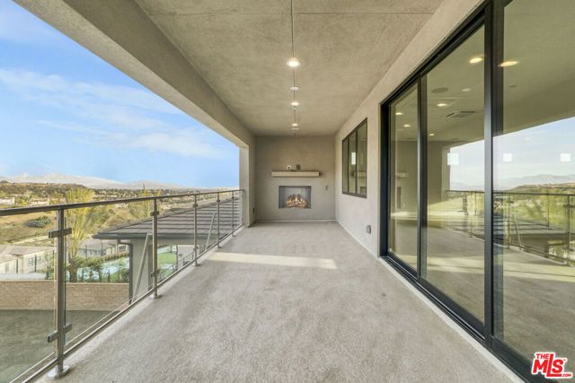 11848 N Hillsborough Lane, Porter Ranch (los Angeles), CA 91326