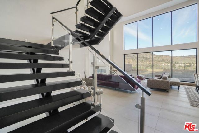 11848 N Hillsborough Lane, Porter Ranch (los Angeles), CA 91326