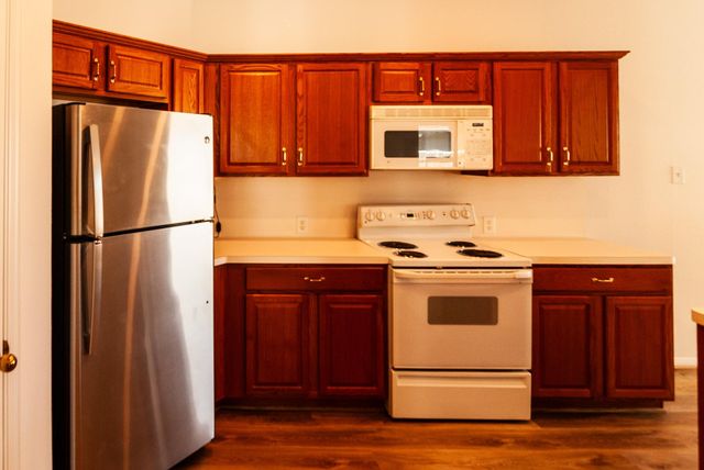 18018 Oakmoss Hill Court, Richmond, TX 77407