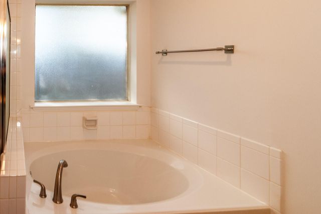 18018 Oakmoss Hill Court, Richmond, TX 77407