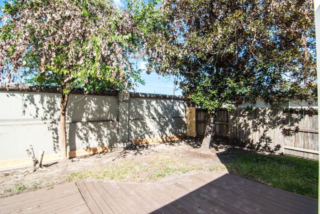 18018 Oakmoss Hill Court, Richmond, TX 77407