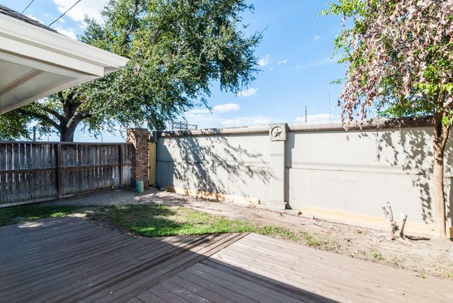 18018 Oakmoss Hill Court, Richmond, TX 77407