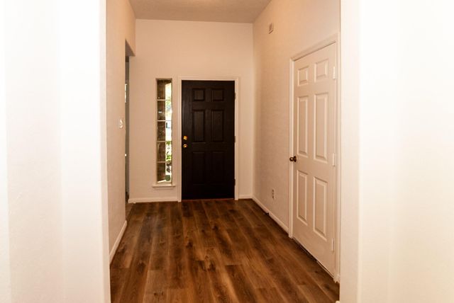 18018 Oakmoss Hill Court, Richmond, TX 77407