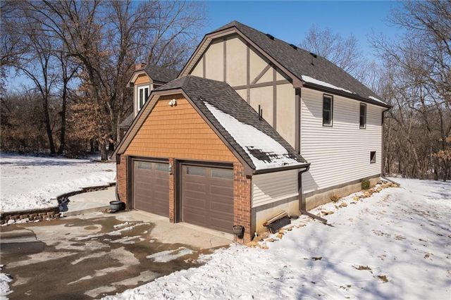 1275 SW 125 Road, Holden, MO 64040