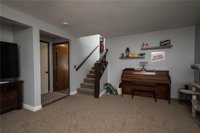 1275 SW 125 Road, Holden, MO 64040