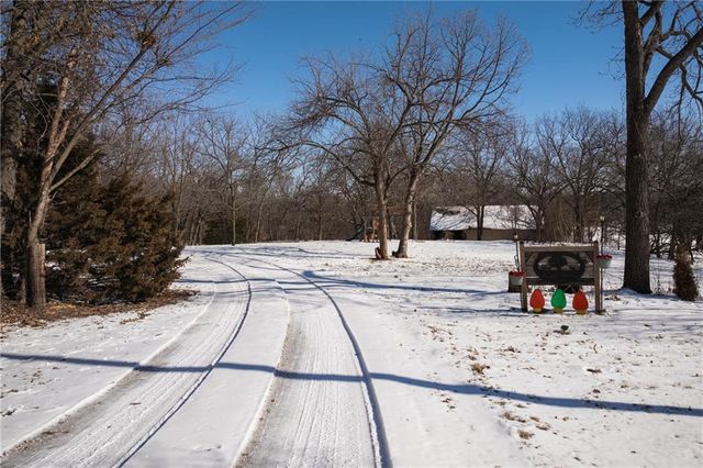 1275 SW 125 Road, Holden, MO 64040