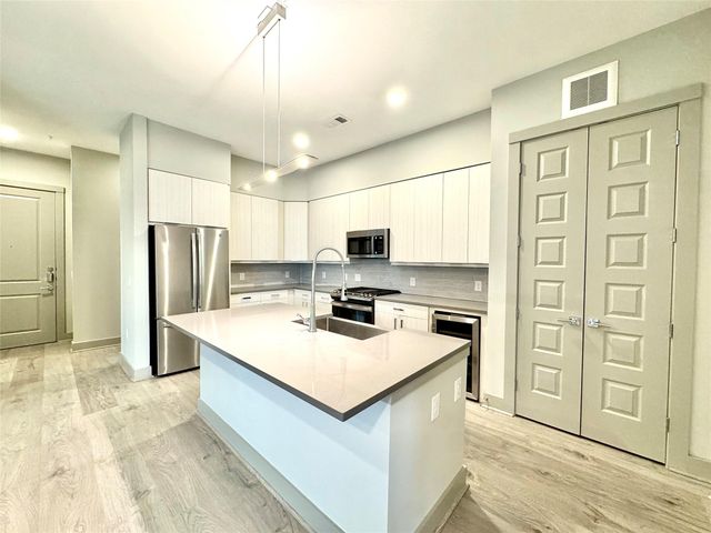 401 W 25th St Street 1247, Houston, TX 77008