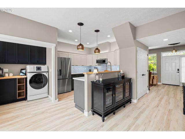 14437 Se BRIDGETON St, Clackamas, OR 97015