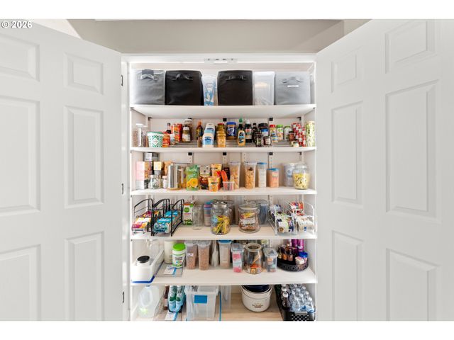 14437 Se BRIDGETON St, Clackamas, OR 97015