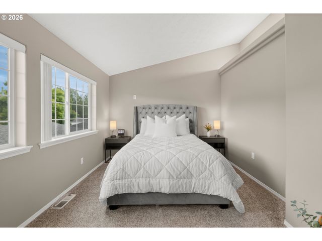 14437 Se BRIDGETON St, Clackamas, OR 97015