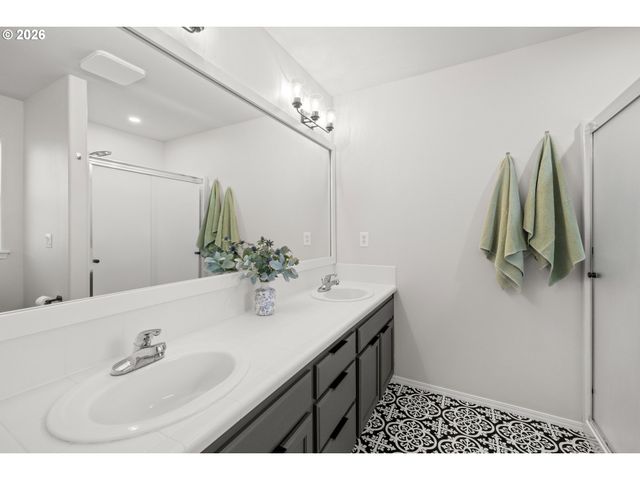 14437 Se BRIDGETON St, Clackamas, OR 97015