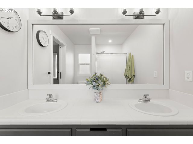 14437 Se BRIDGETON St, Clackamas, OR 97015