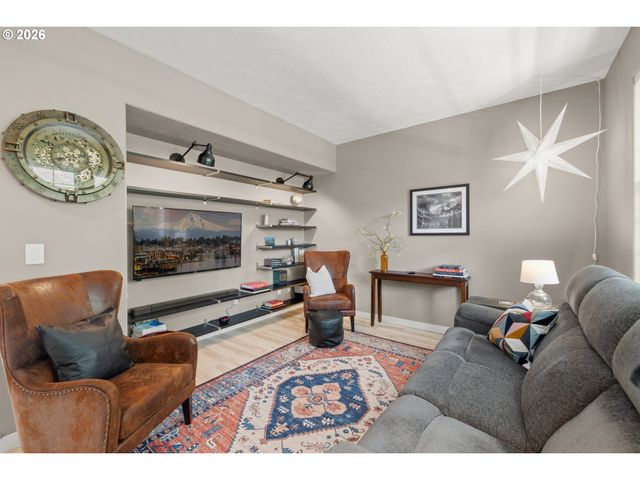 14437 Se BRIDGETON St, Clackamas, OR 97015