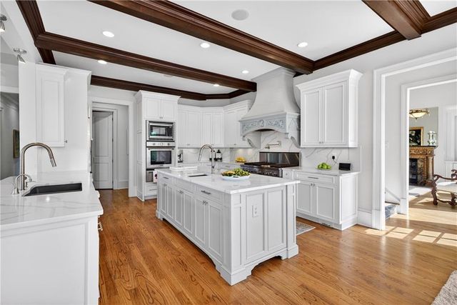 17 Carl Sanders Drive, Acworth, GA 30101