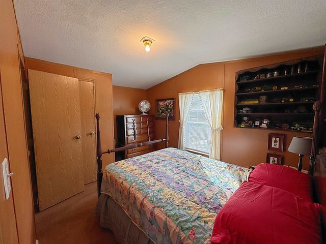 40 Citizen Street, Claremont, NH 03743