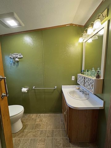 40 Citizen Street, Claremont, NH 03743