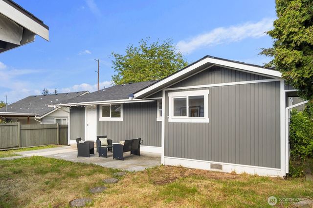 6106 Commercial Avenue, Everett, WA 98203